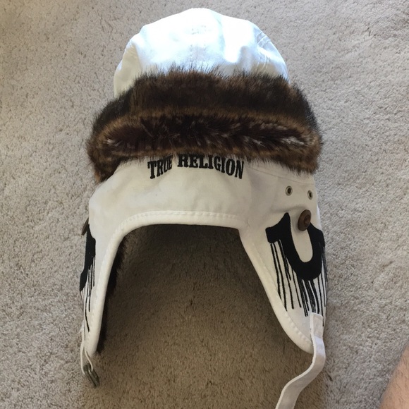🔴🔴SOLD🔴🔴NWT True Religion Winter Hat - Picture 2 of 5